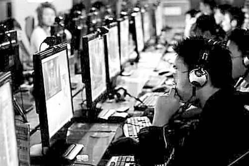 一位大学教师的刻骨体验 不良网络游戏就是精神鸦片